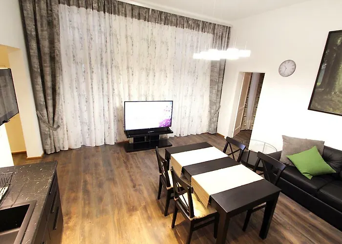 Lana Apartamento Viena